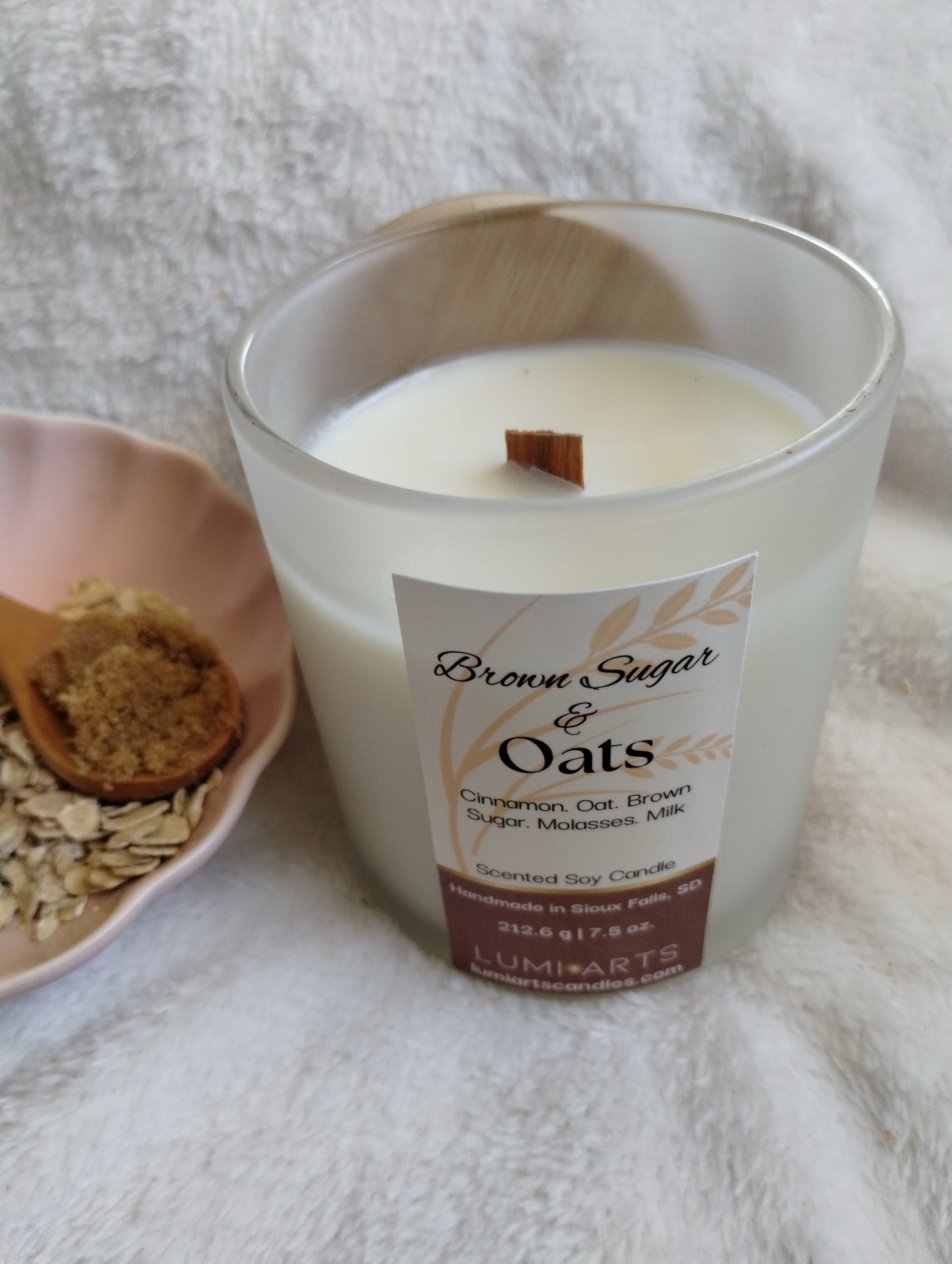 Brown Sugar & Oats scented soy candle